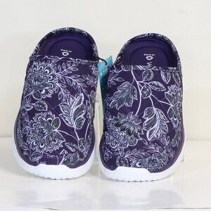 VB Cloud by Vera Bradley Purple White Flirty. Floral Tonal 2 Mile Mule NWT